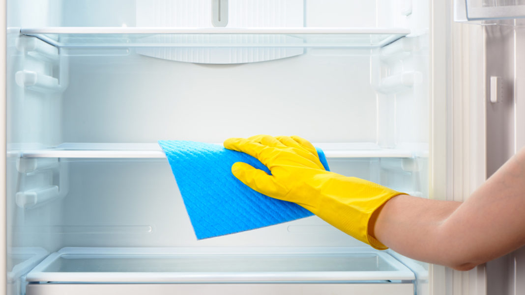 cleaning fridge